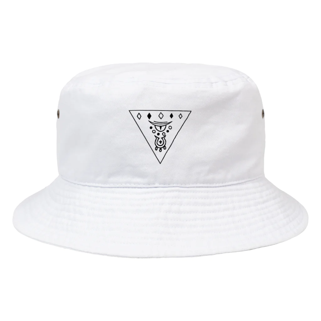 KIKITEKI_LABORATORYの眠い猫目逆トライアングル 黒 Bucket Hat