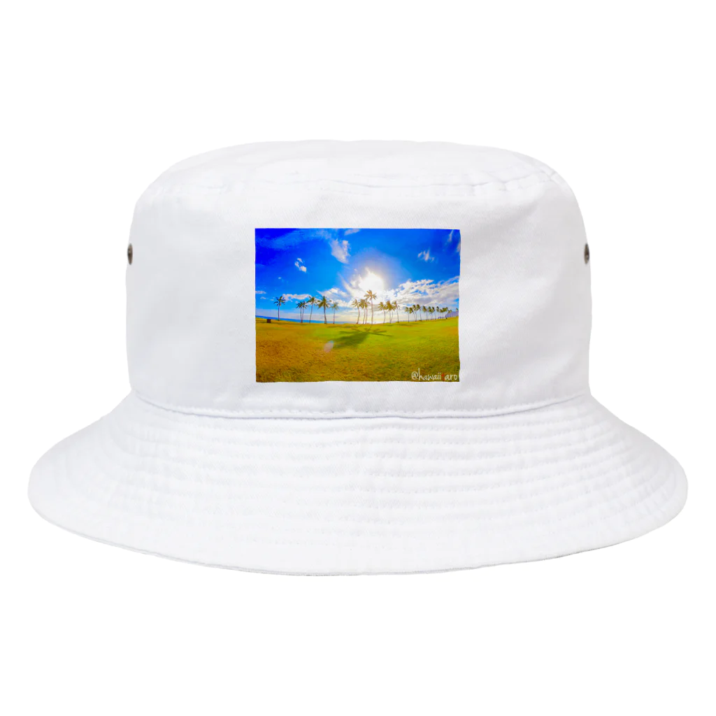 hawaiitaroハワイグッズショップのHawaiiヤシの木 Bucket Hat