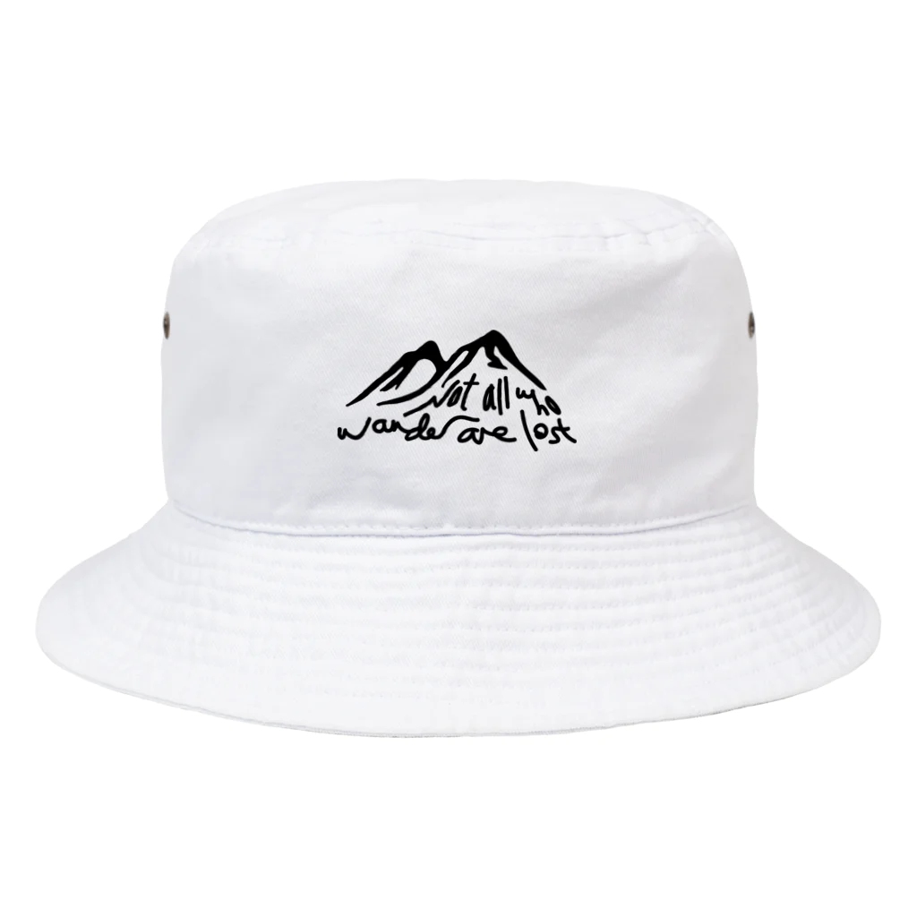 emmacchiのNot All Who Wander Are Lost (黒文字) Bucket Hat