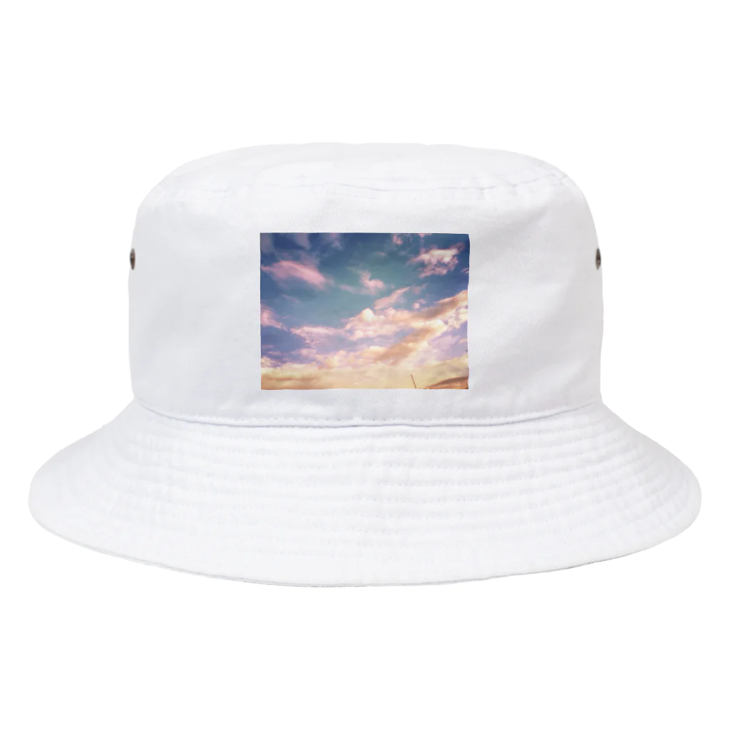 tonの夕暮れ空 Bucket Hat