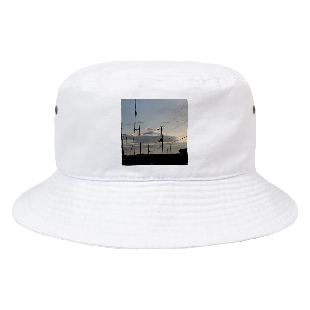 Rin'りんままの根室の富士山空 Bucket Hat