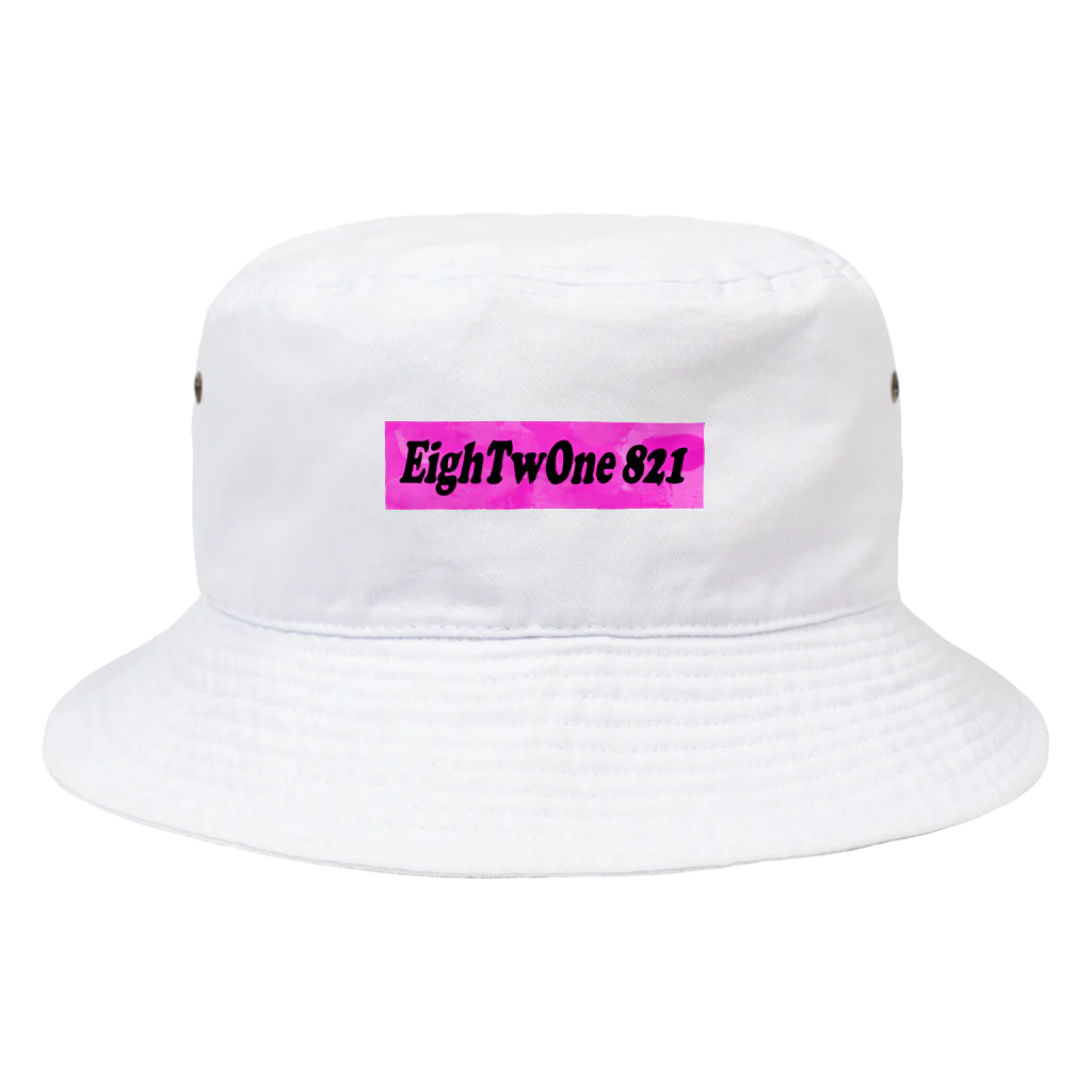 ストリートファッションはEighTwOne-821-(えいとぅーわん はちにーいち)のボックスLOGO Bucket Hat