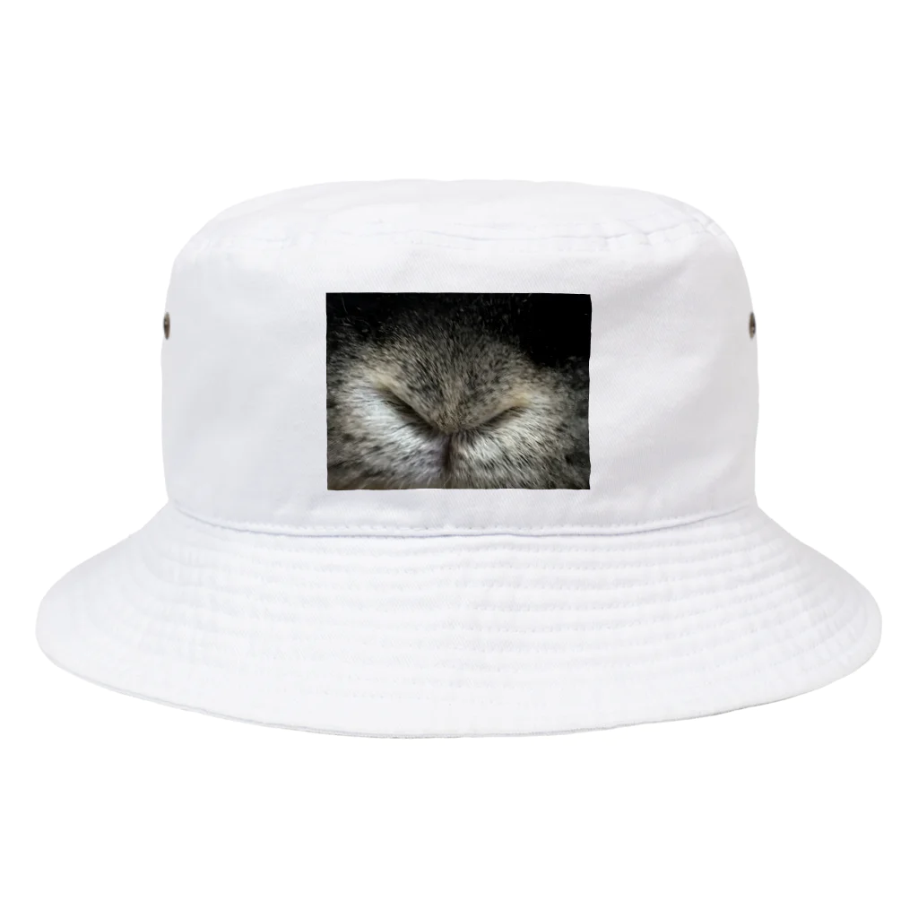 うさぎの寅吉君のうさぎの鼻 Bucket Hat