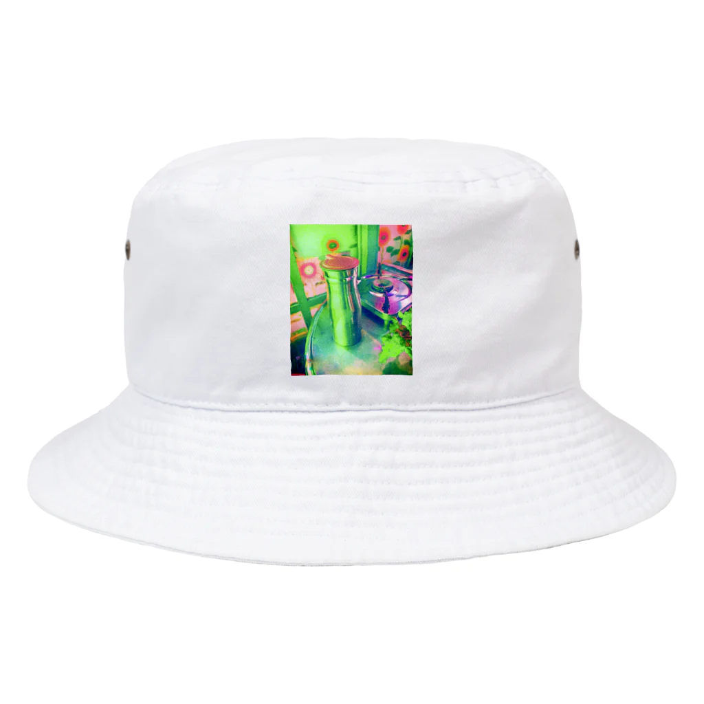 NEON LIGHT STARSのグリーンランタン Bucket Hat