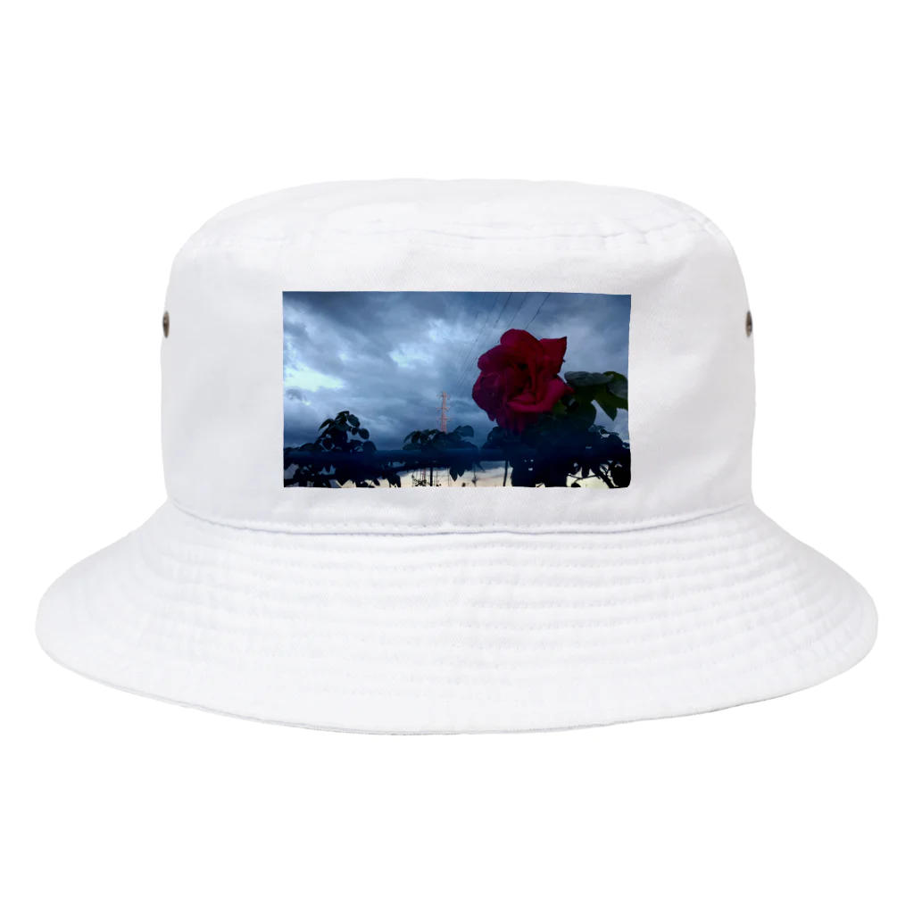 halo arts (はろあーつ)🌈中村大当たり🎯の曇り空に咲く Bucket Hat