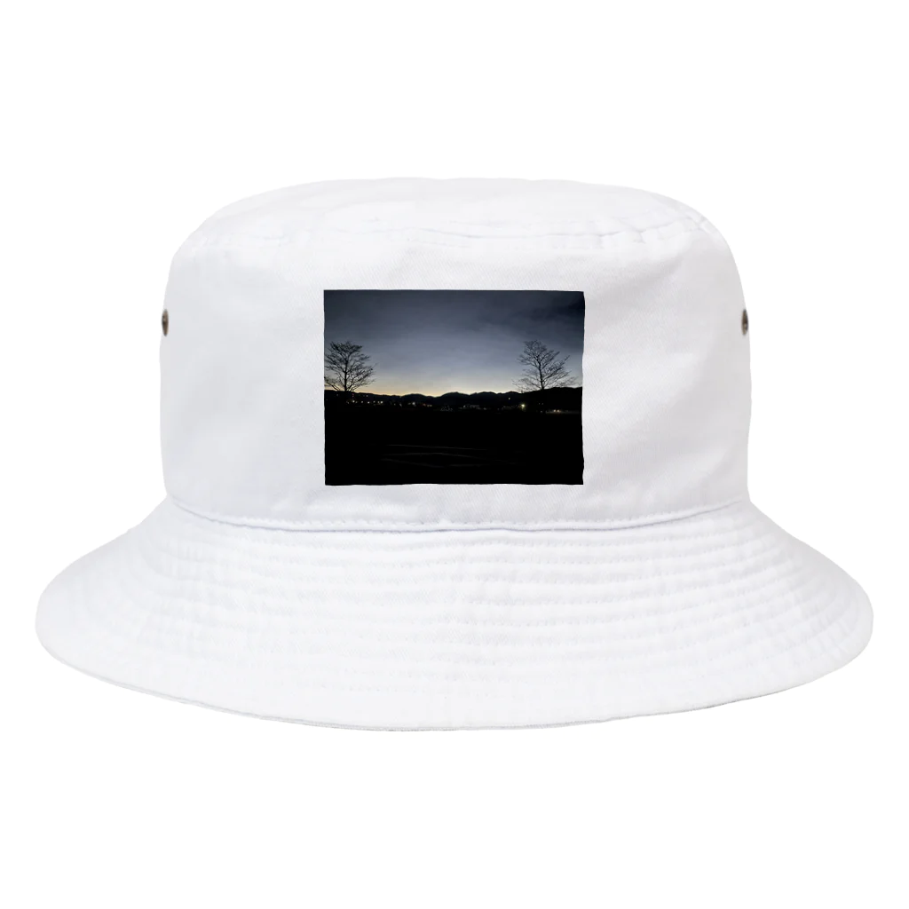 2929gawDesignShop358のEarly winter sunrise Bucket Hat