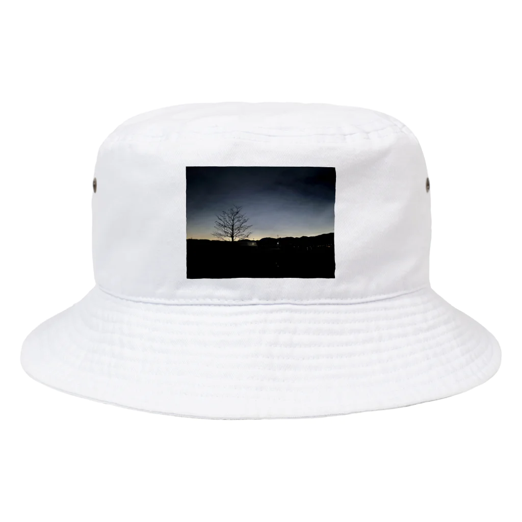 2929gawDesignShop358のEarly winter sunrise Bucket Hat