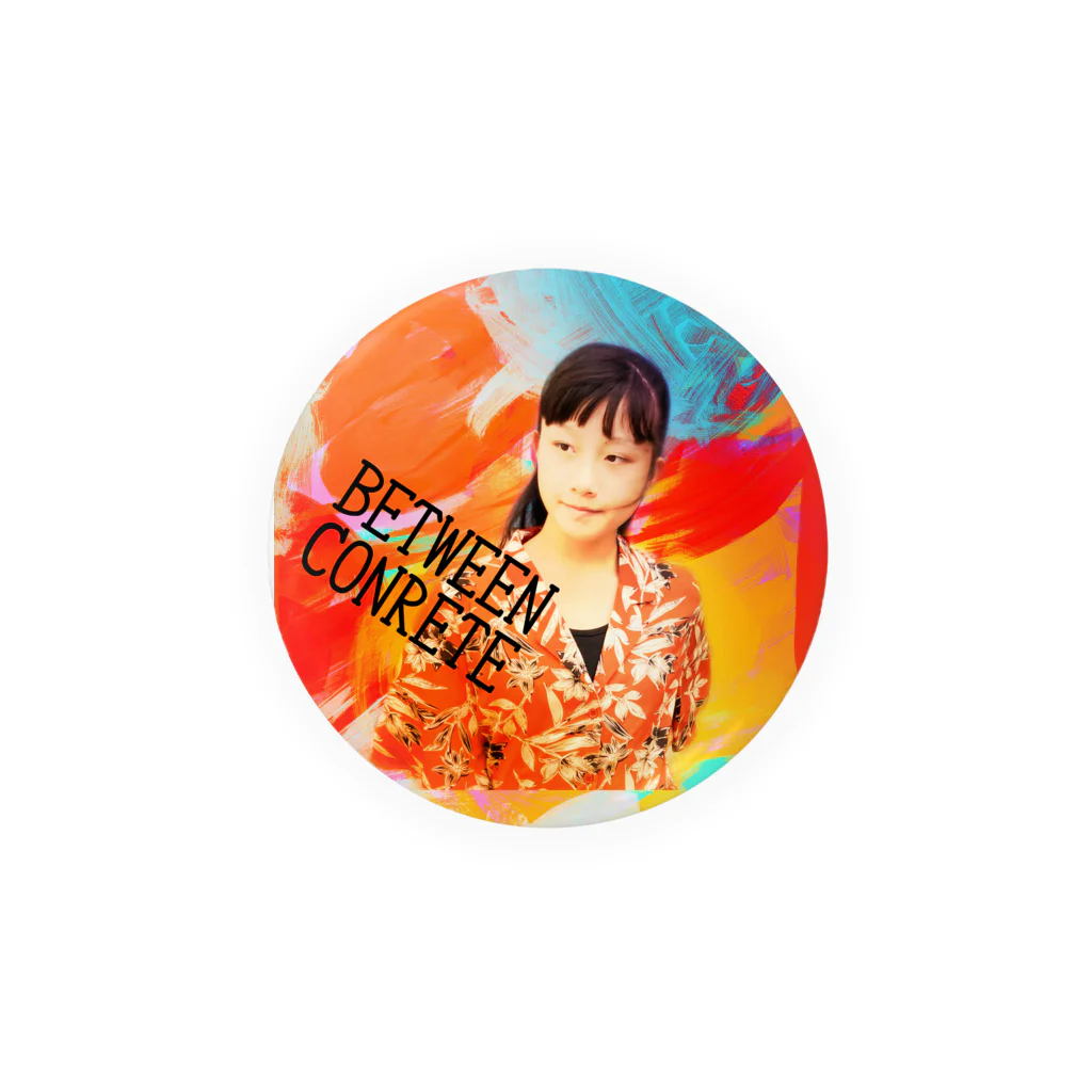 KOYUKI OFFICIAL SHOPのBETWEEN CONRETE Tin Badge