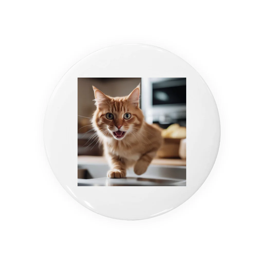 feliceのキッチンで飛び跳ねる猫 Tin Badge