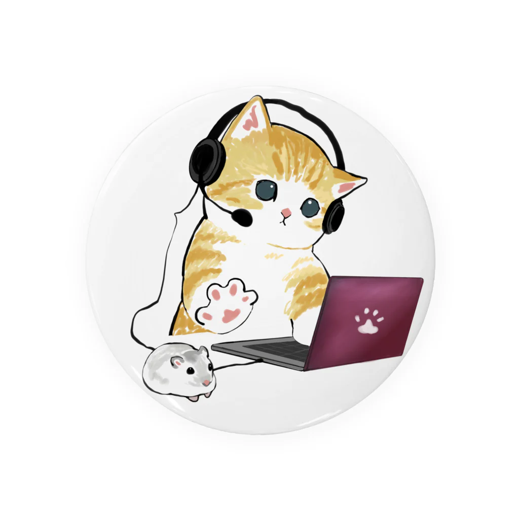 mofusandの在宅勤務のプロ、その名は猫。 Tin Badge