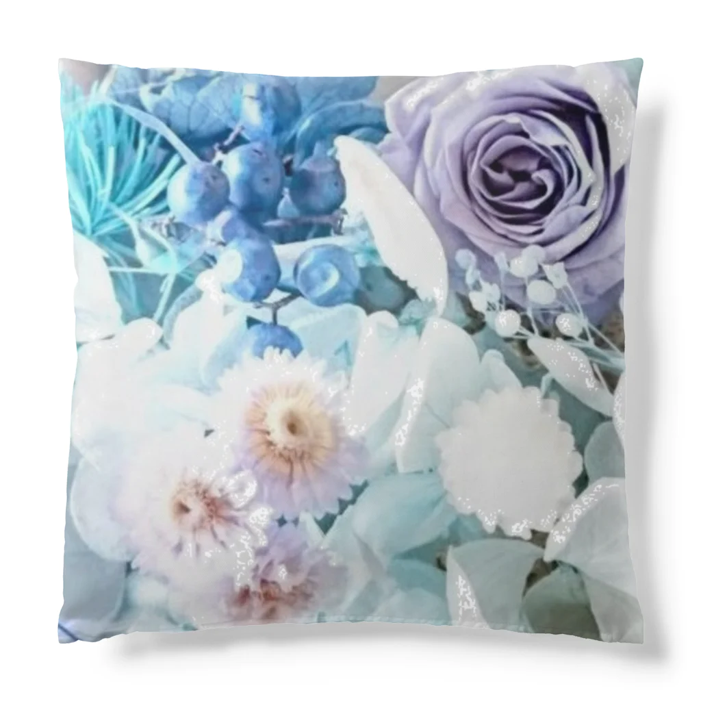 meke flowersのマリンブルーローズとシェルのおしゃれな花柄 Cushion