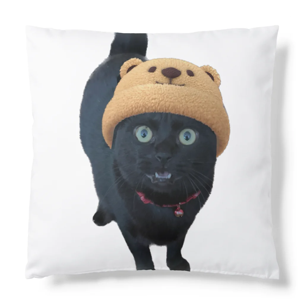 ソヒのショップの帽子を被った黒猫 Cushion