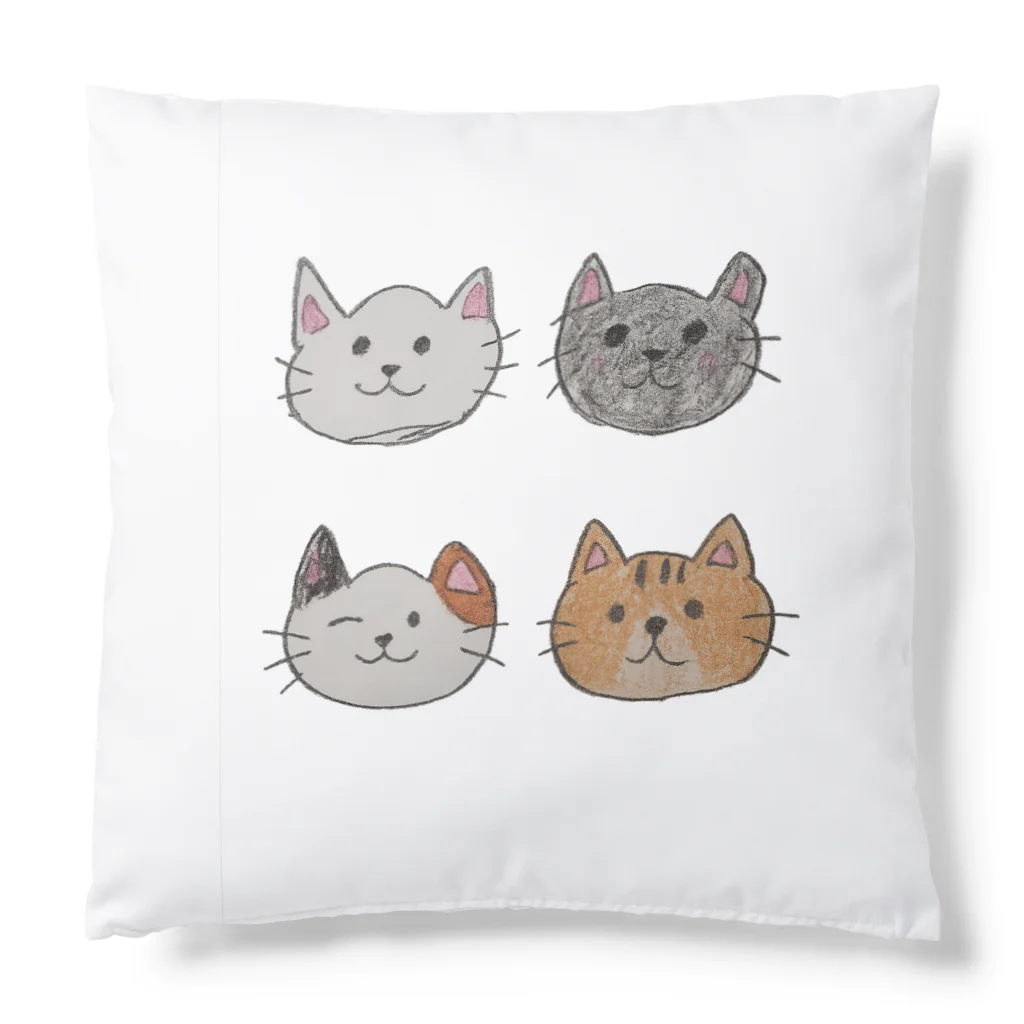 gattyoデザインのくすっと笑える雑貨たちの「くろぶちにゃん – おすまし猫の横顔」 Cushion