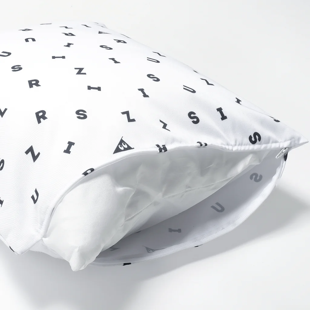 No.30_DesignWorks typographyのHelvetica Neue LT Std - Typography Design Cushion