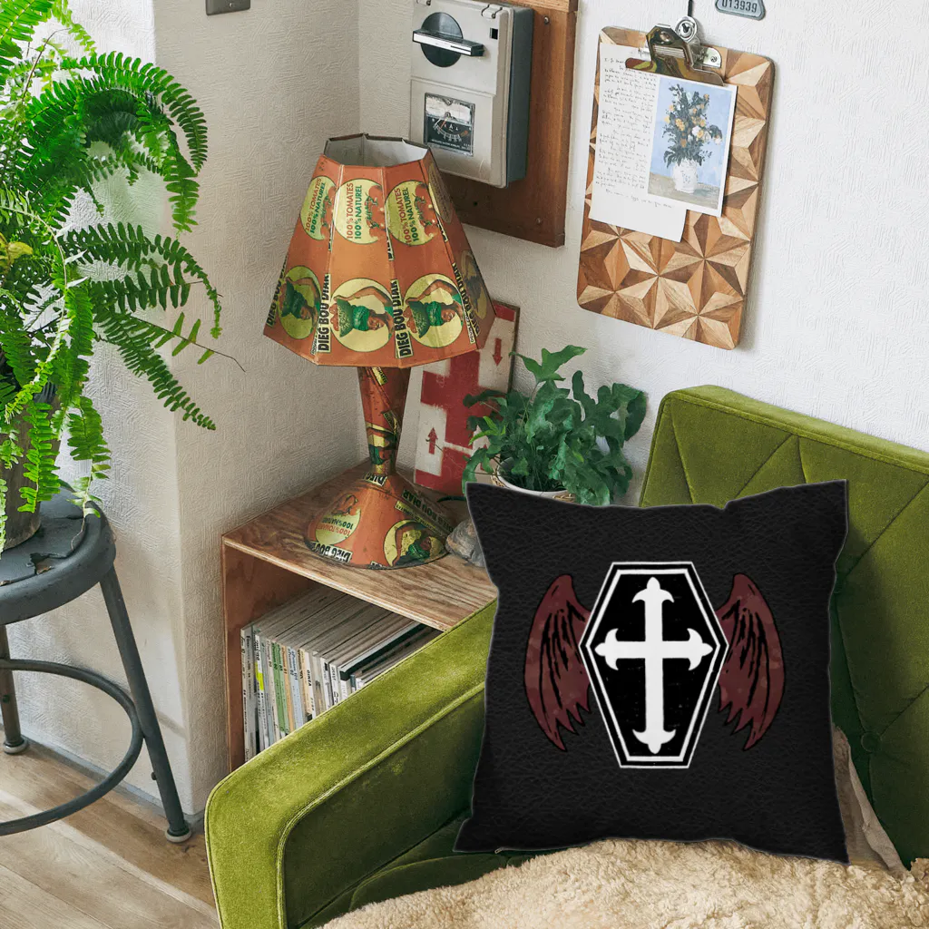 FAN-TANのWing Coffin Cushion