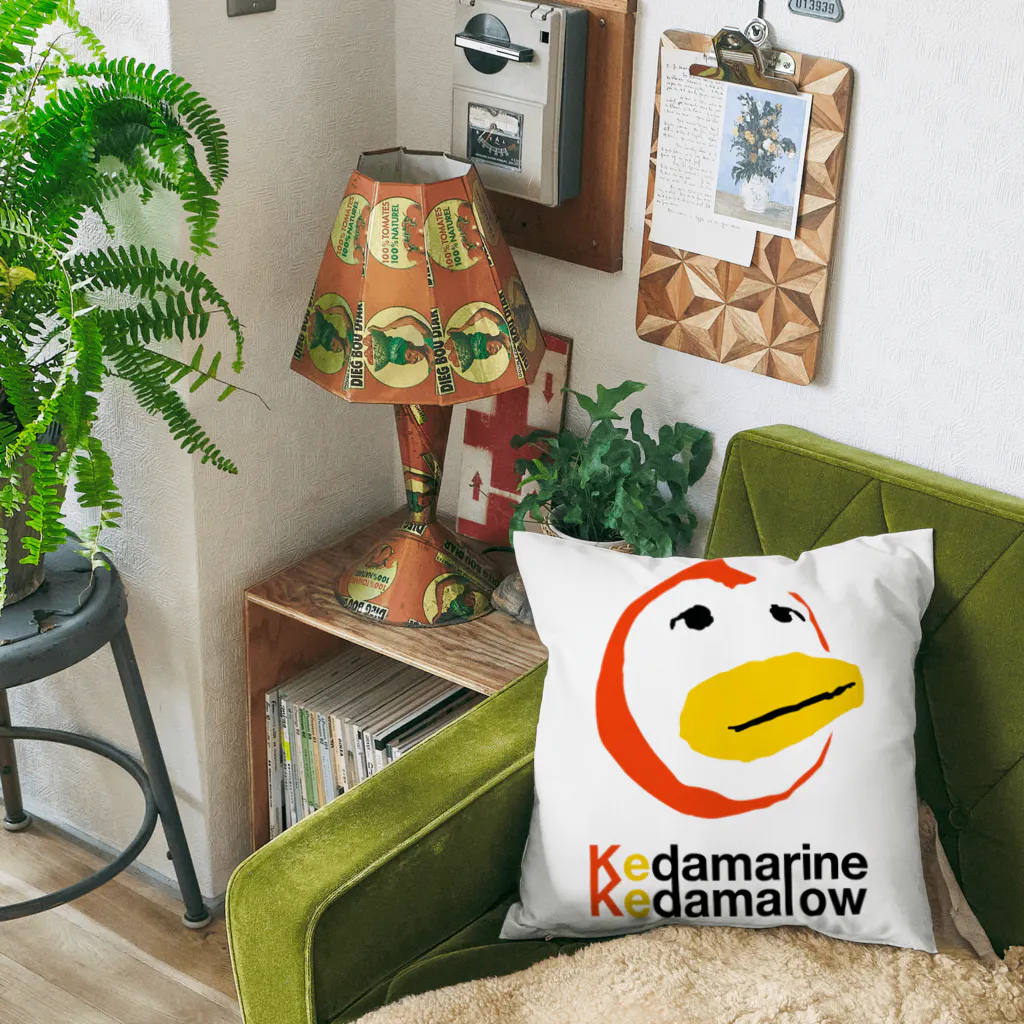 Kedamarine Kedamalow's SHOPの夕陽に染まるペンギン Cushion