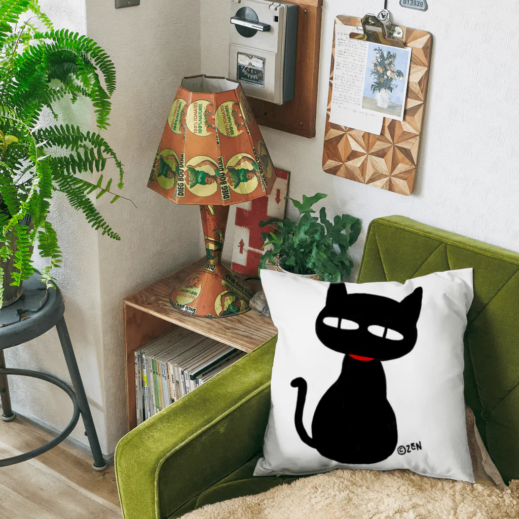 ZENの黒猫のKWU Cushion