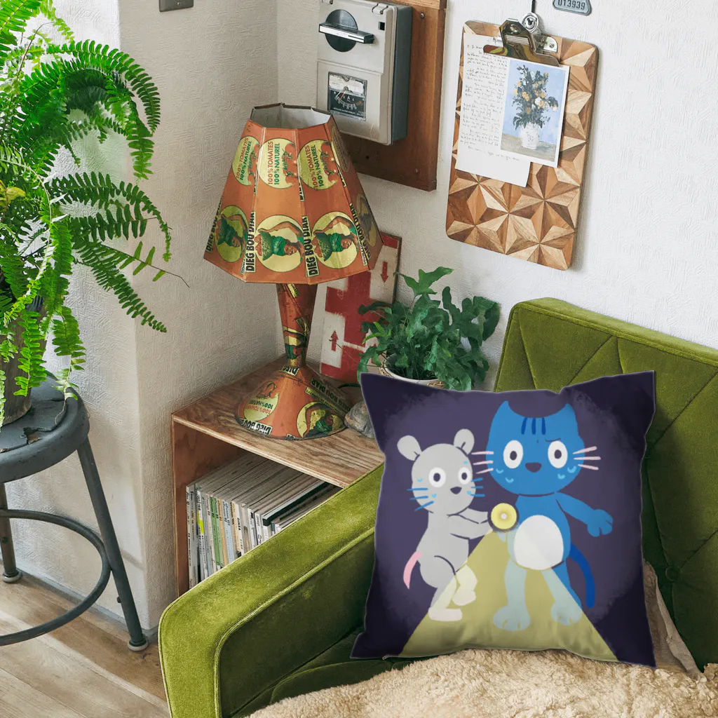 ネズミとネコとたまにウサギのグッズのネズミとネコとたまにウサギ(肝試し) Cushion