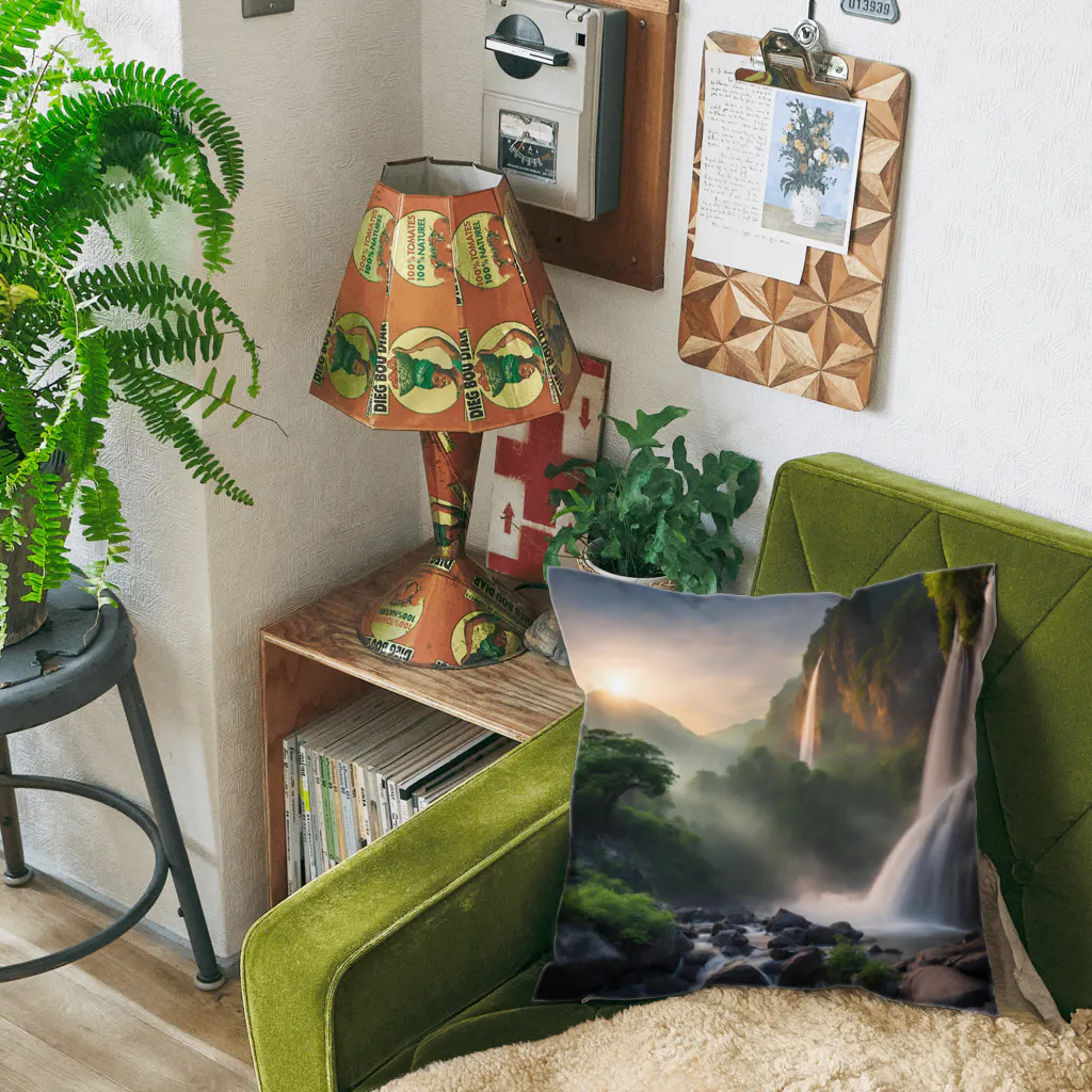 TechArtWorkGalleryの夜明けの滝と山々の美しい自然風景 Cushion