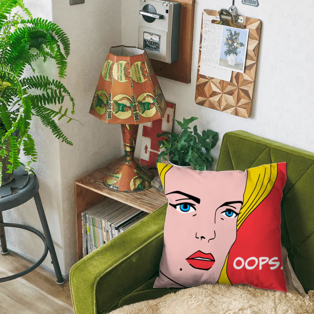 カケハタ屋さんのOOPS.. Cushion