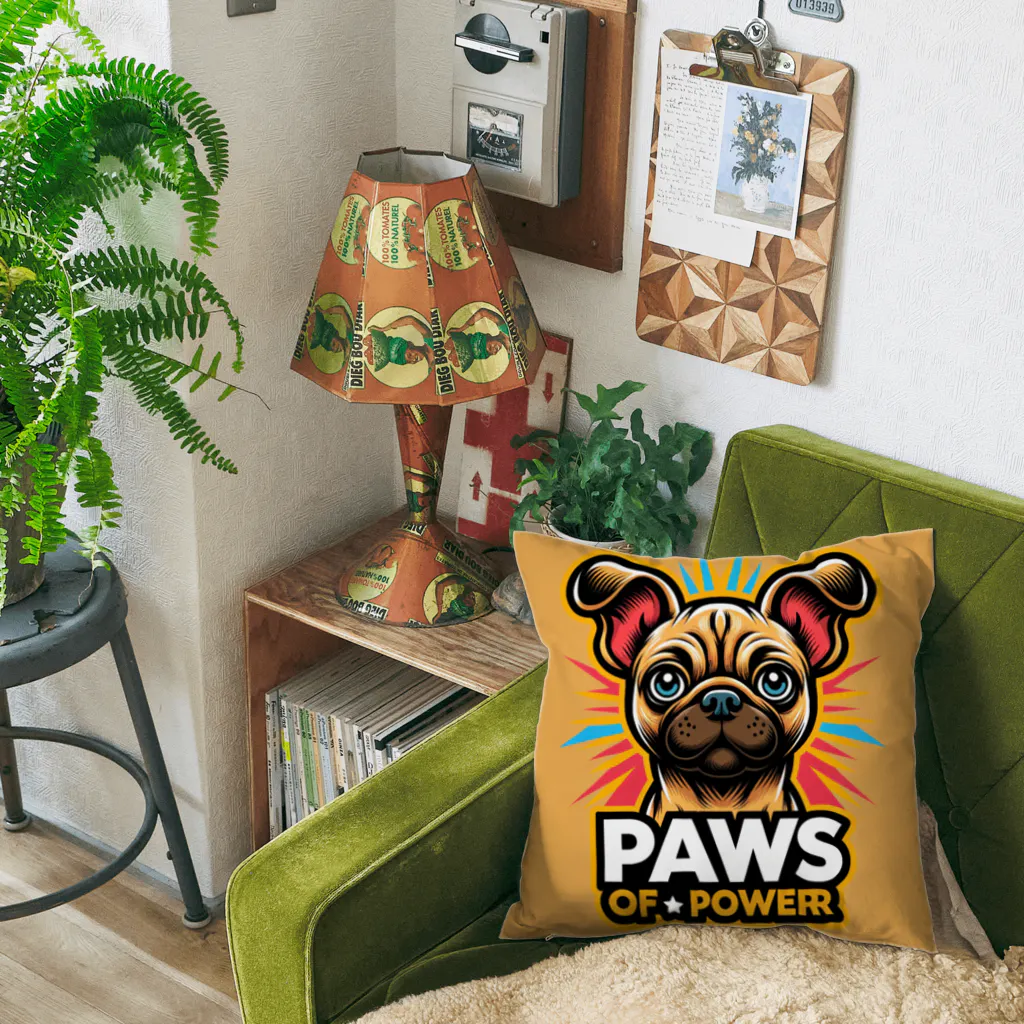 Urban pawsのパグチワワ「Paws of Power」 クッション