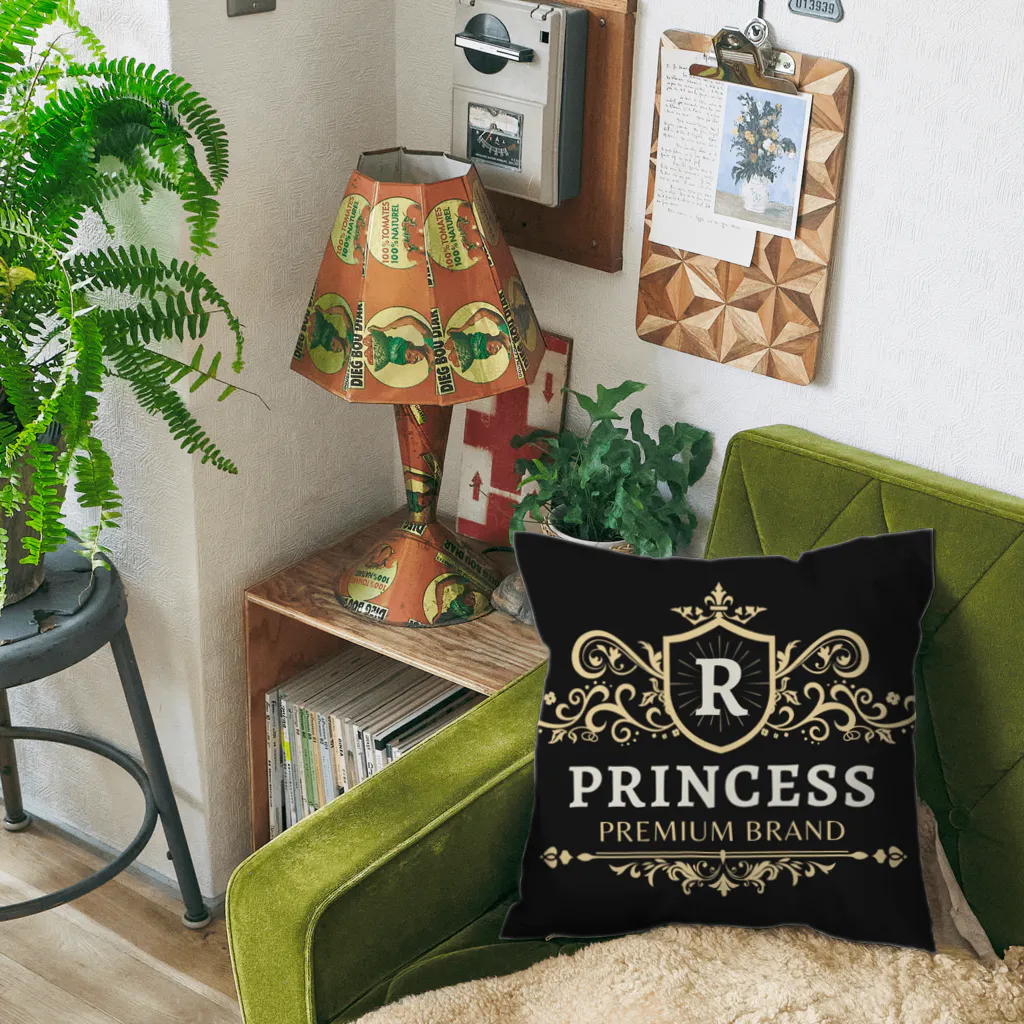 ROYAL Princessのゴージャスロゴブランド Cushion