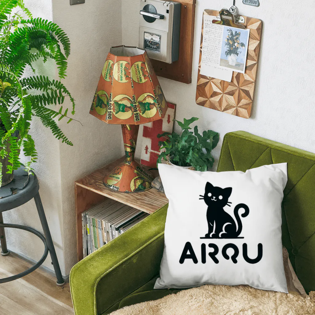 AIROU（アイルー）のAIROUロゴグッズ Cushion