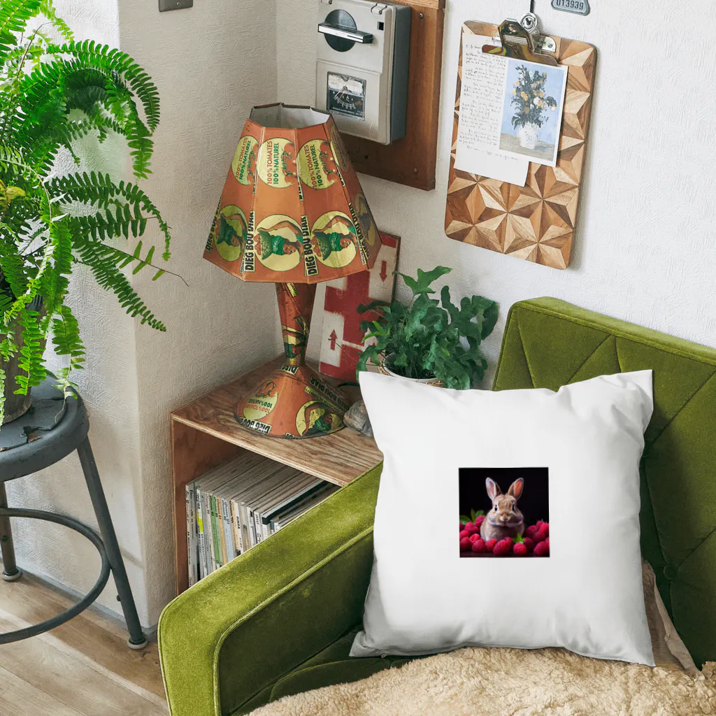 ZeroCreativeのラズベリーラビット Cushion