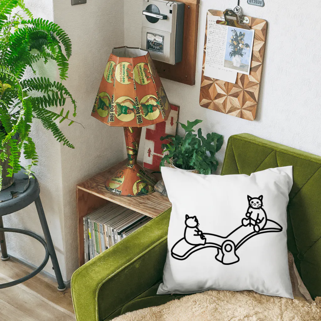 eugorameniwaの猫のシーソー Cushion