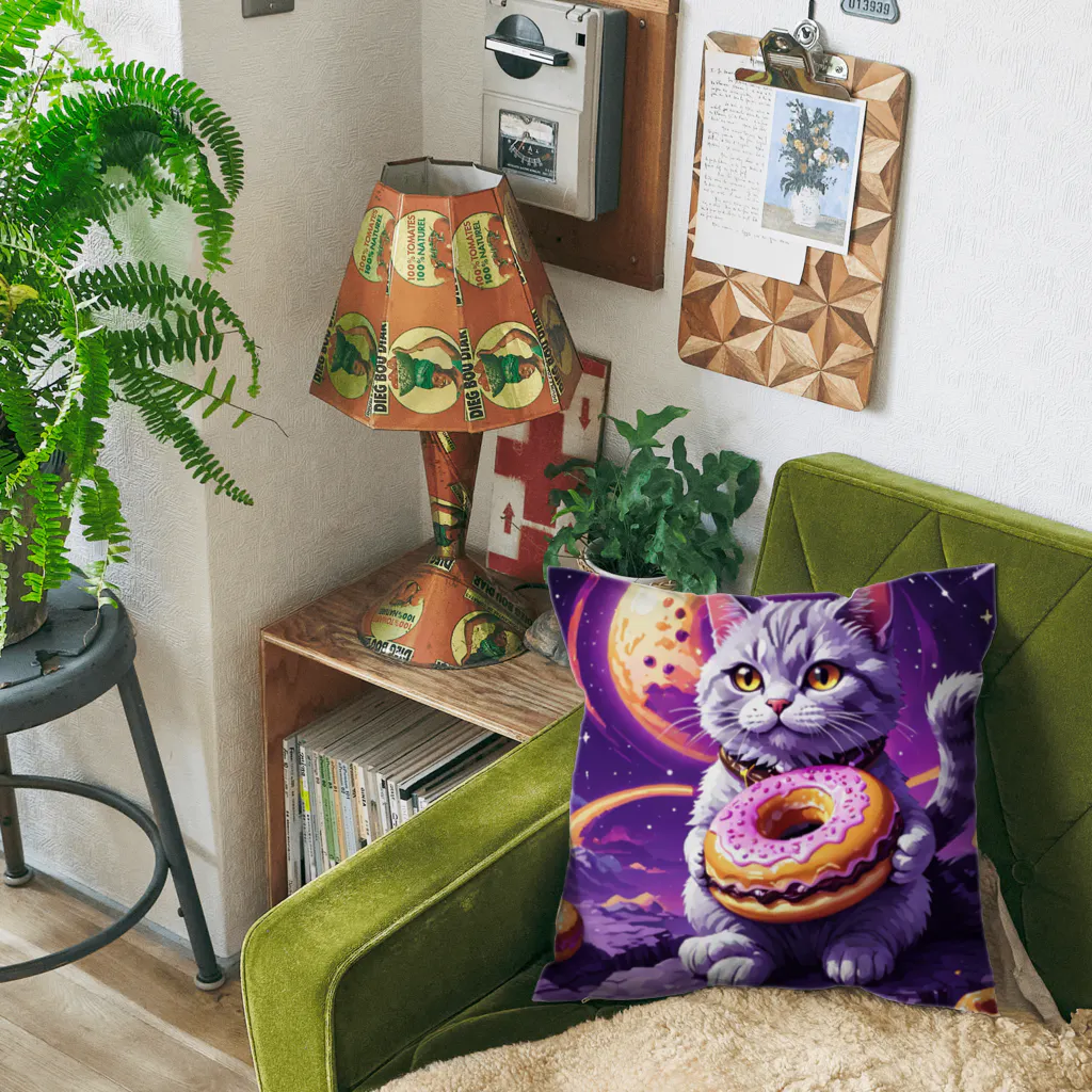 メロンパン猫の土星でドーナツ食べたい Cushion