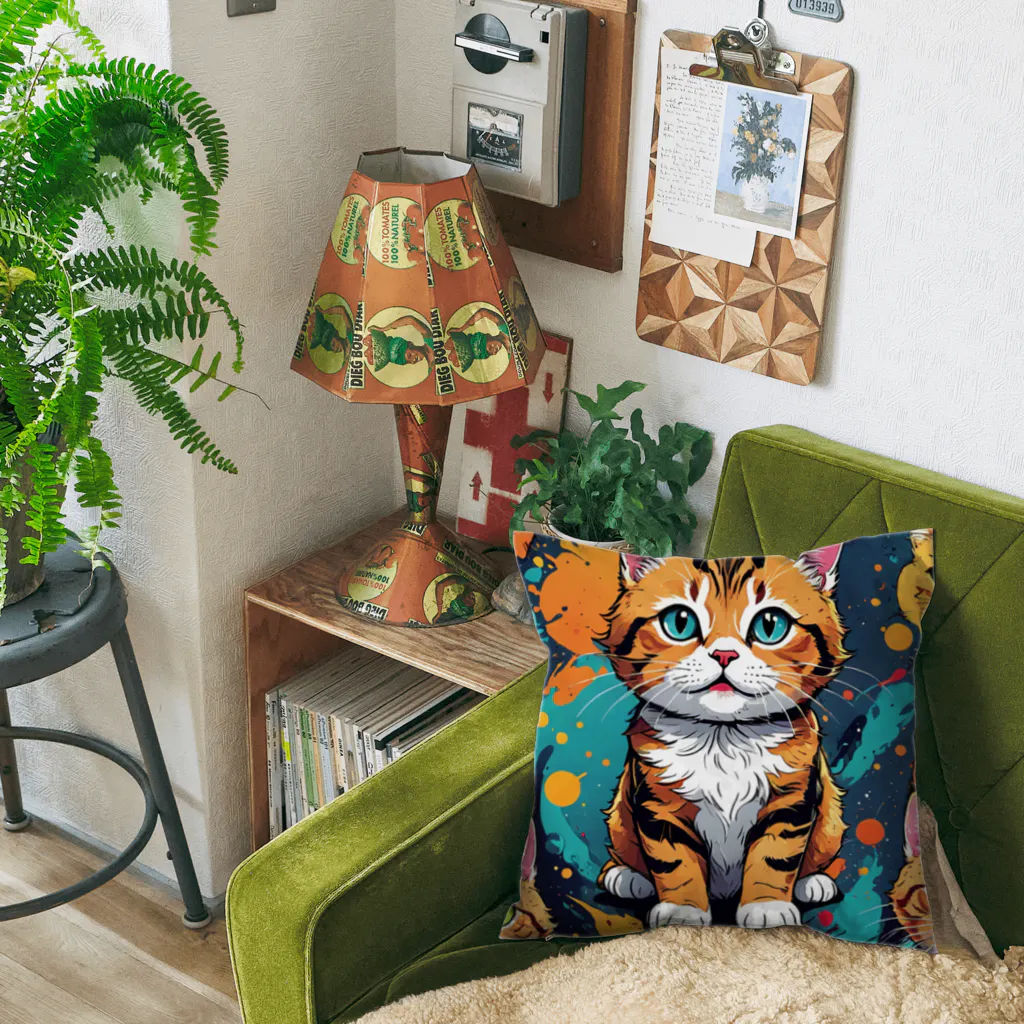 猫だらけの見つめるトラ猫 Cushion