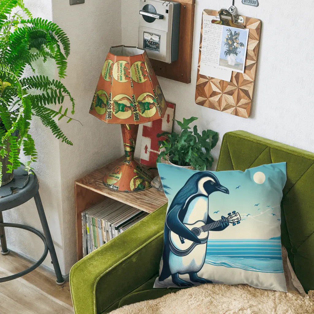 Green__teaのPenguinとウクレレ Cushion