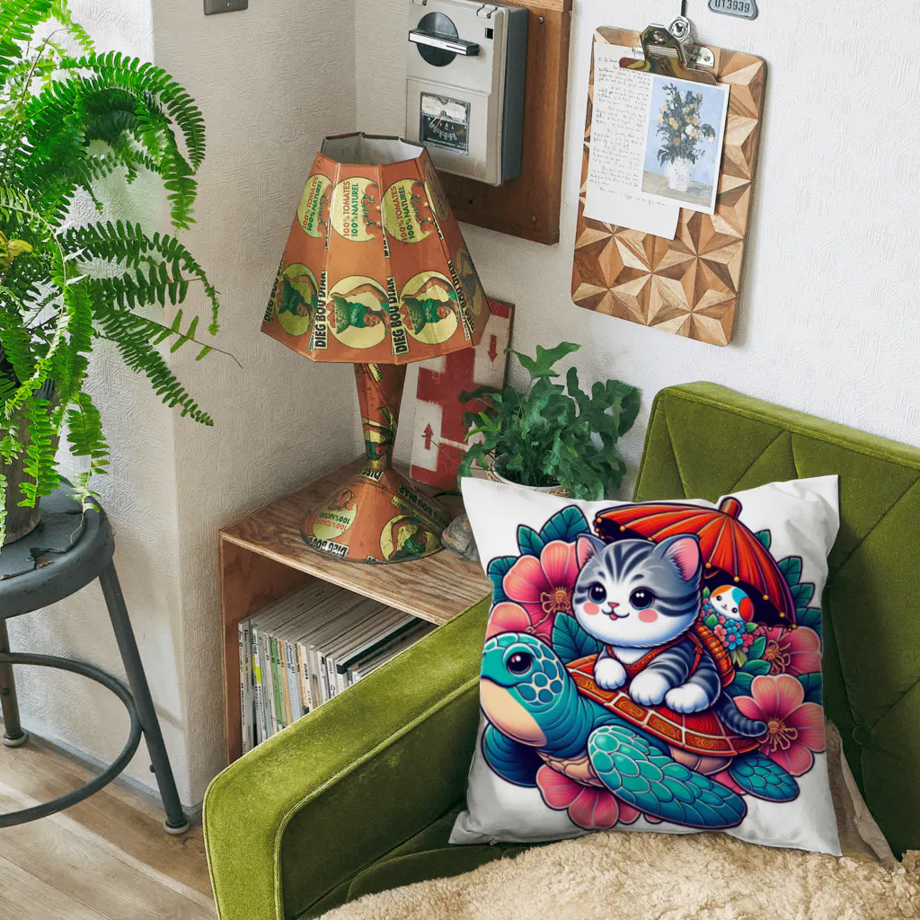 SOU＆SOUの亀乗り子猫 Cushion