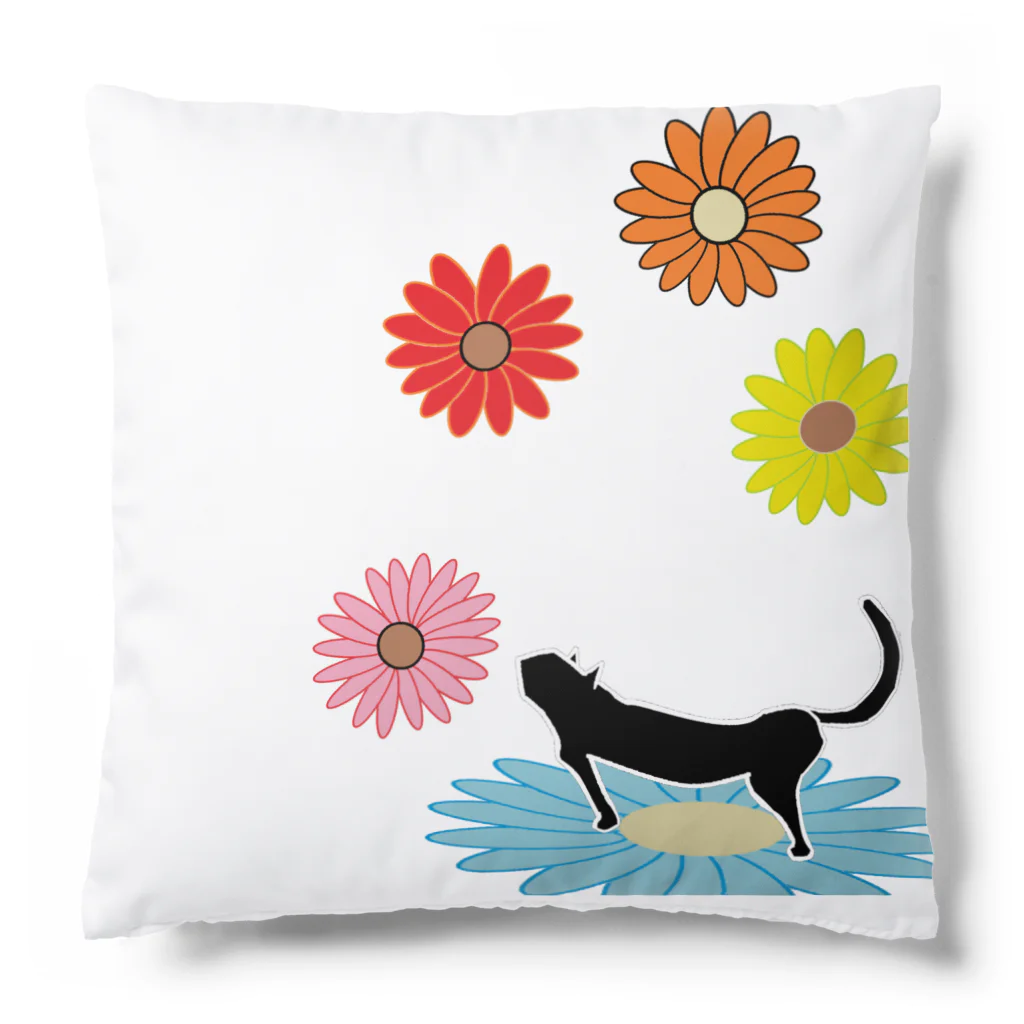 いっぷく処 てんてんの花の香りを嗅ぐ猫 Cushion