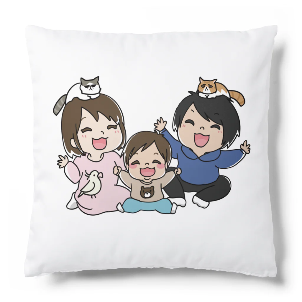 りおなり夫婦のビログ旅 公式Storeの家族大集合クッション Cushion