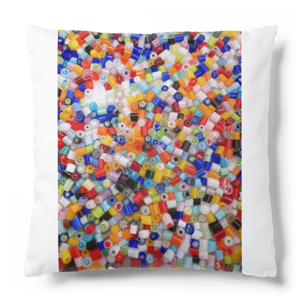 米農家の絵描きのガラス玉たち Cushion