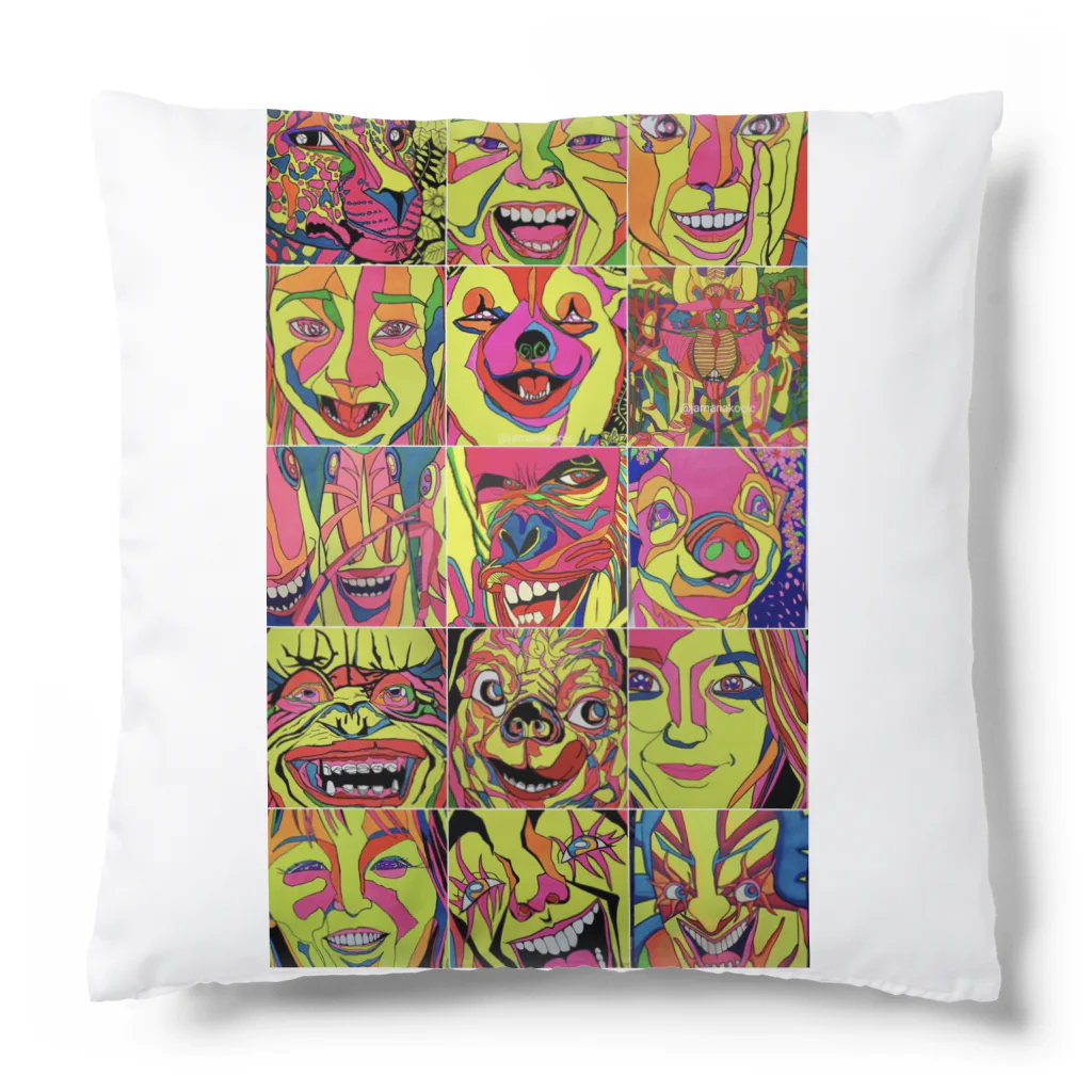 動物絵 Jamanakocic storeのJamanakocic カラフルアート Cushion