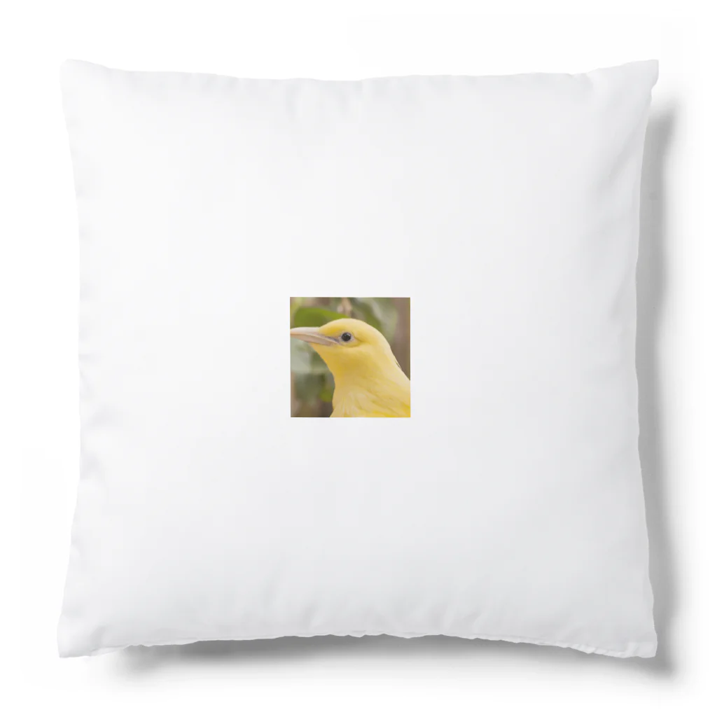 Happy Bird の黄色い鳥の横顔 Cushion