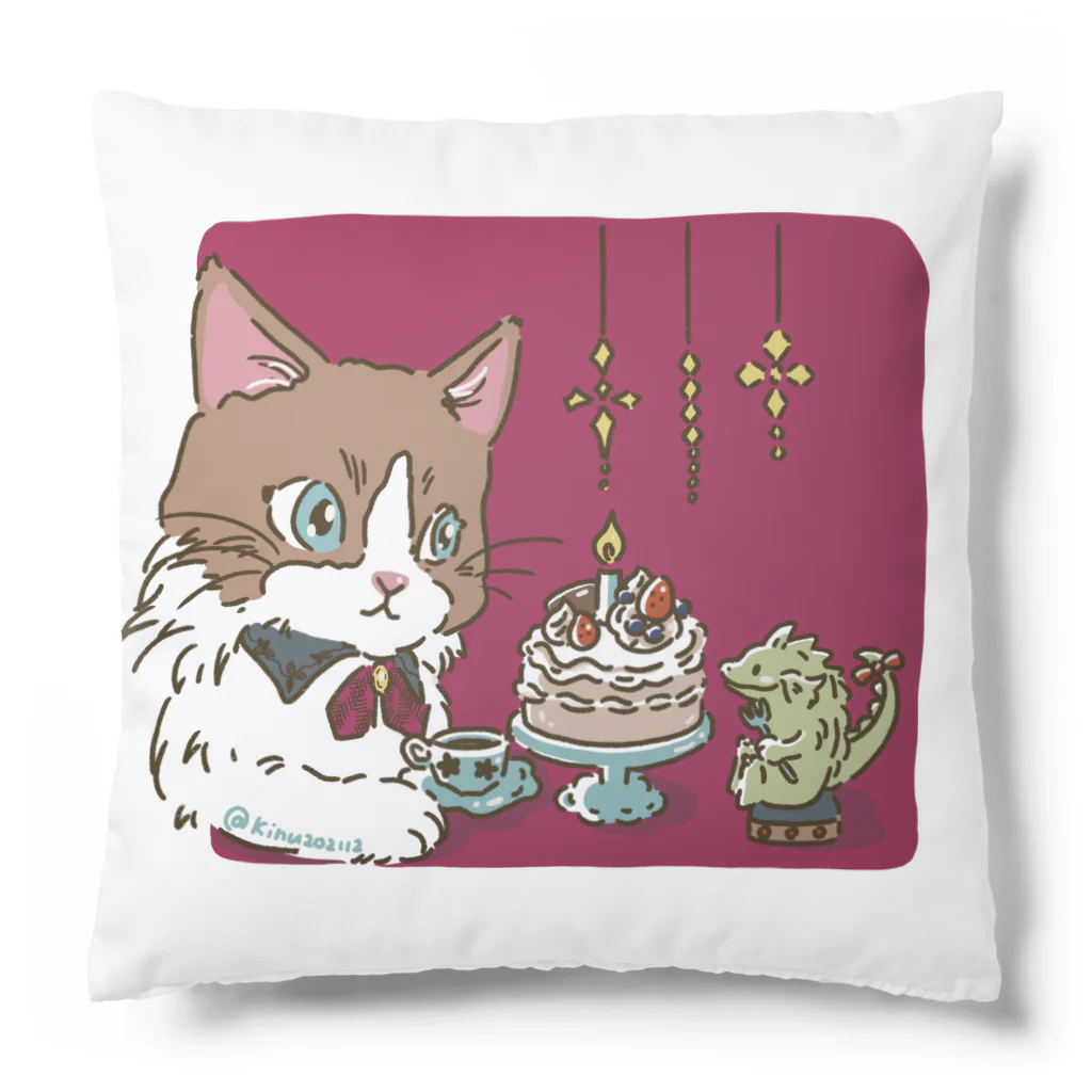 猫のきぬくんのお店の素敵な夜 Cushion