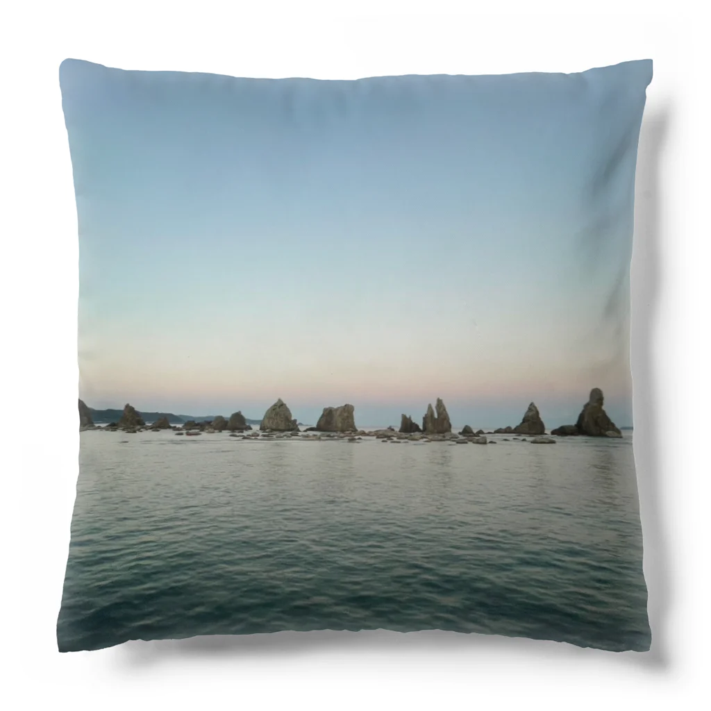 Fumoffuの橋杭岩　夜明け Cushion