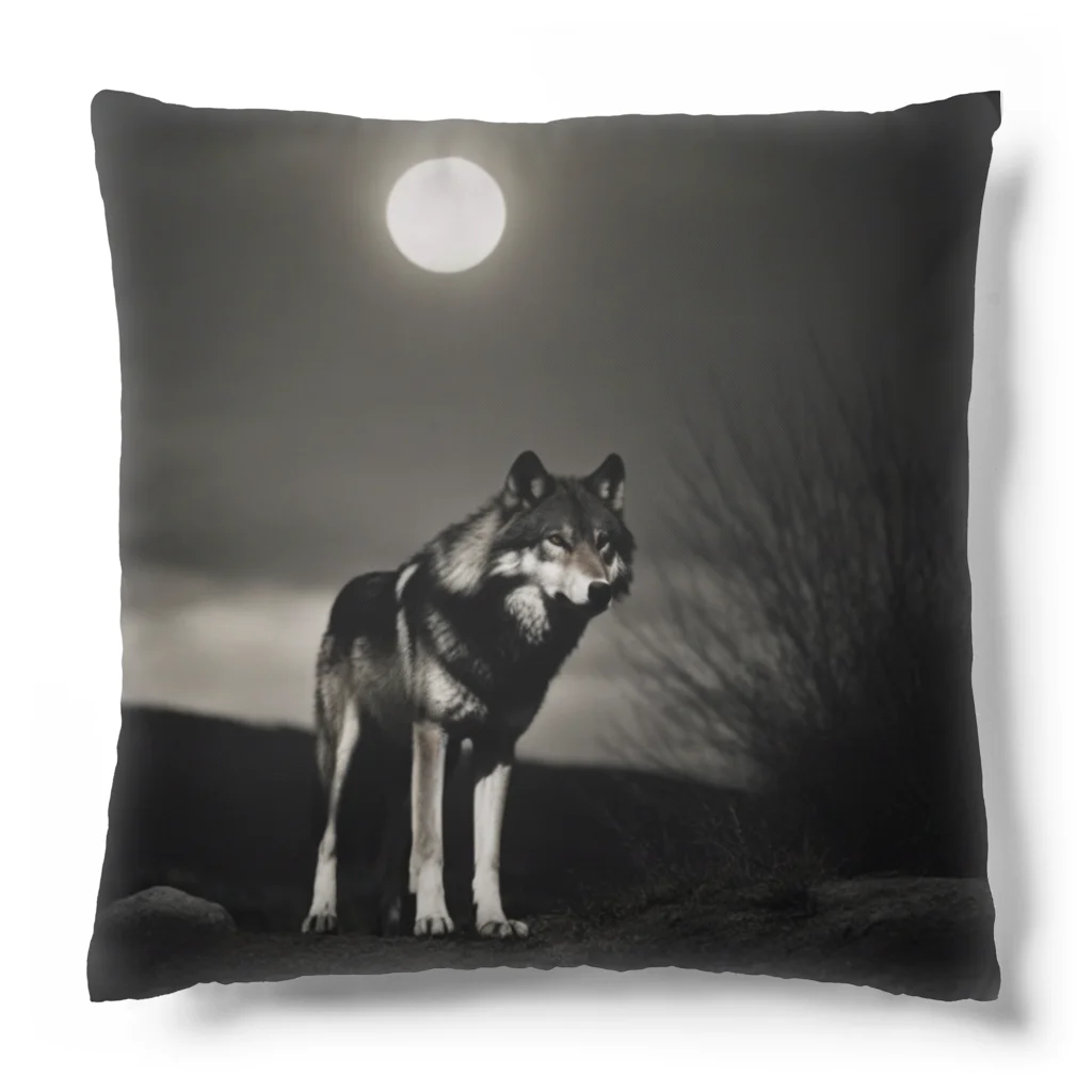 狼ショップの夜の狩人 Cushion