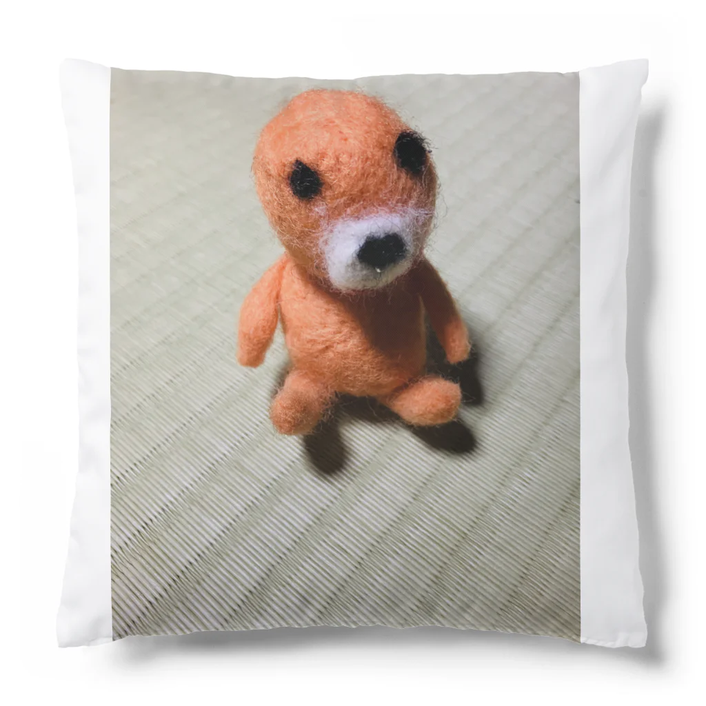 ポメラニアンのアリスくんの謎の生き物 Cushion