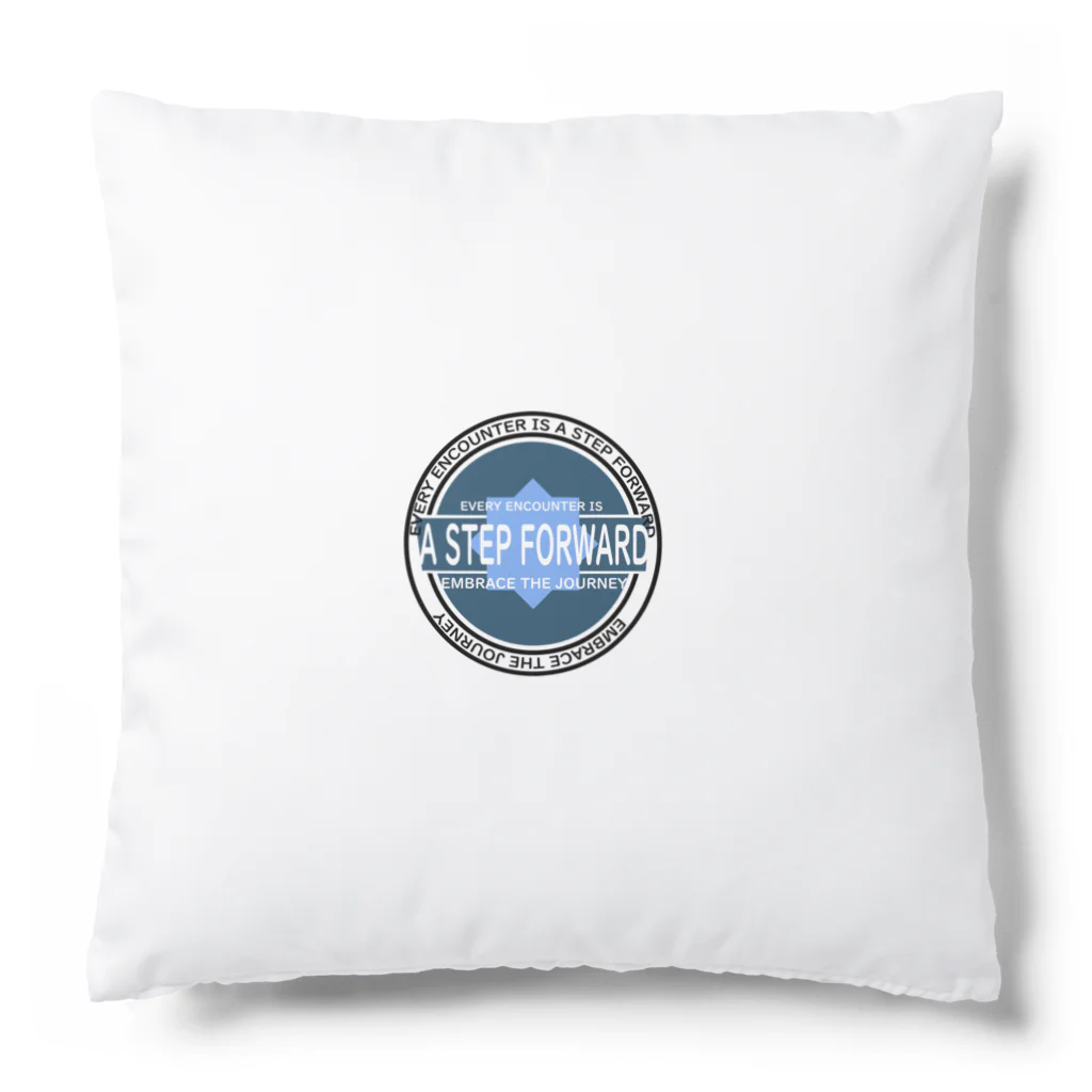 NamataのEVERY ENCOUNTER IS A STEP FORWARD Cushion