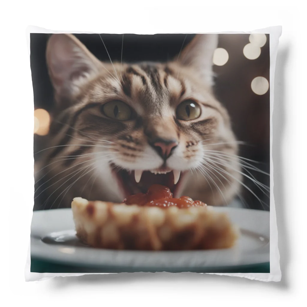 feliceのごはんを食べている猫 Cushion