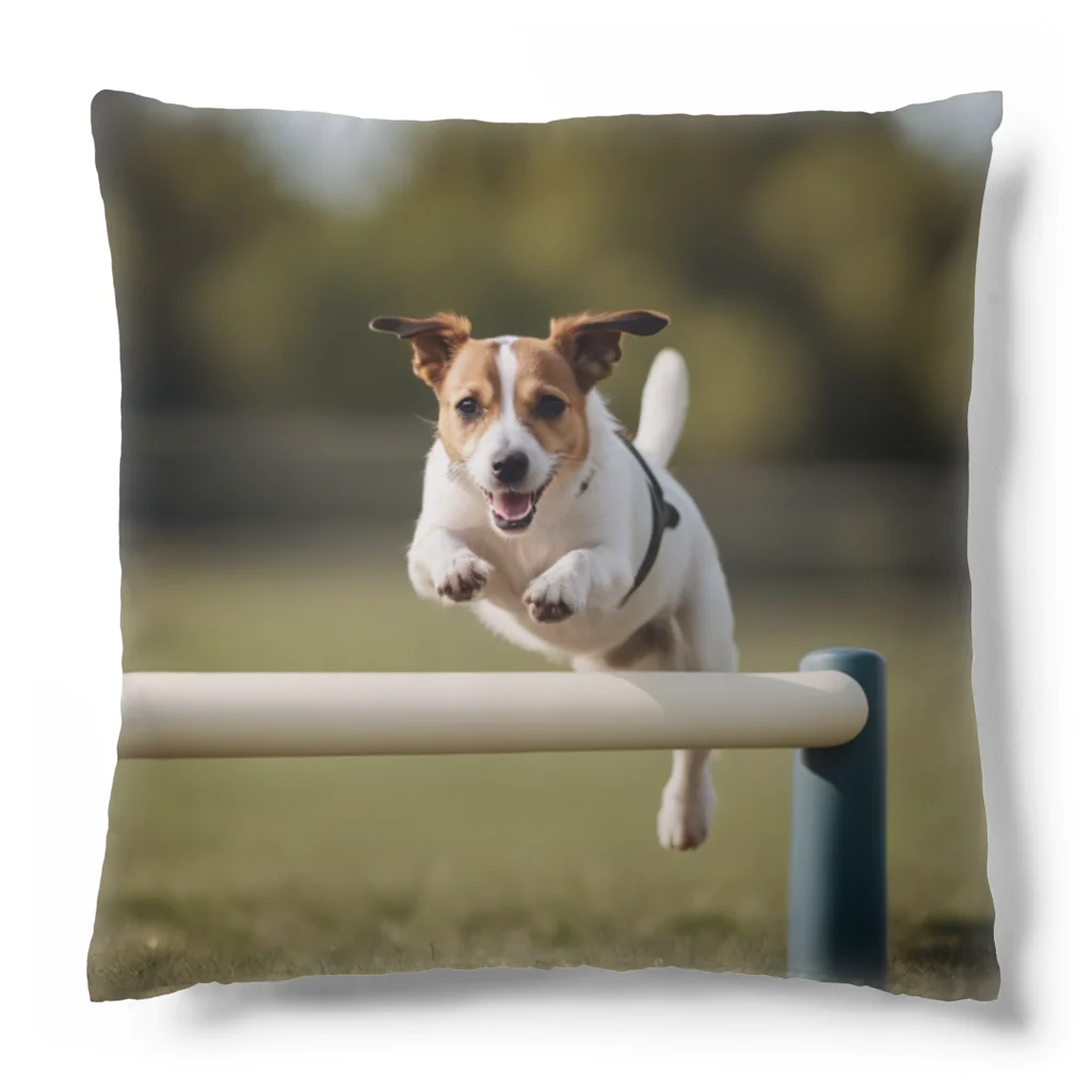 jackrussellvibes___のハードルをジャンプしているジャックラッセルテリア Cushion