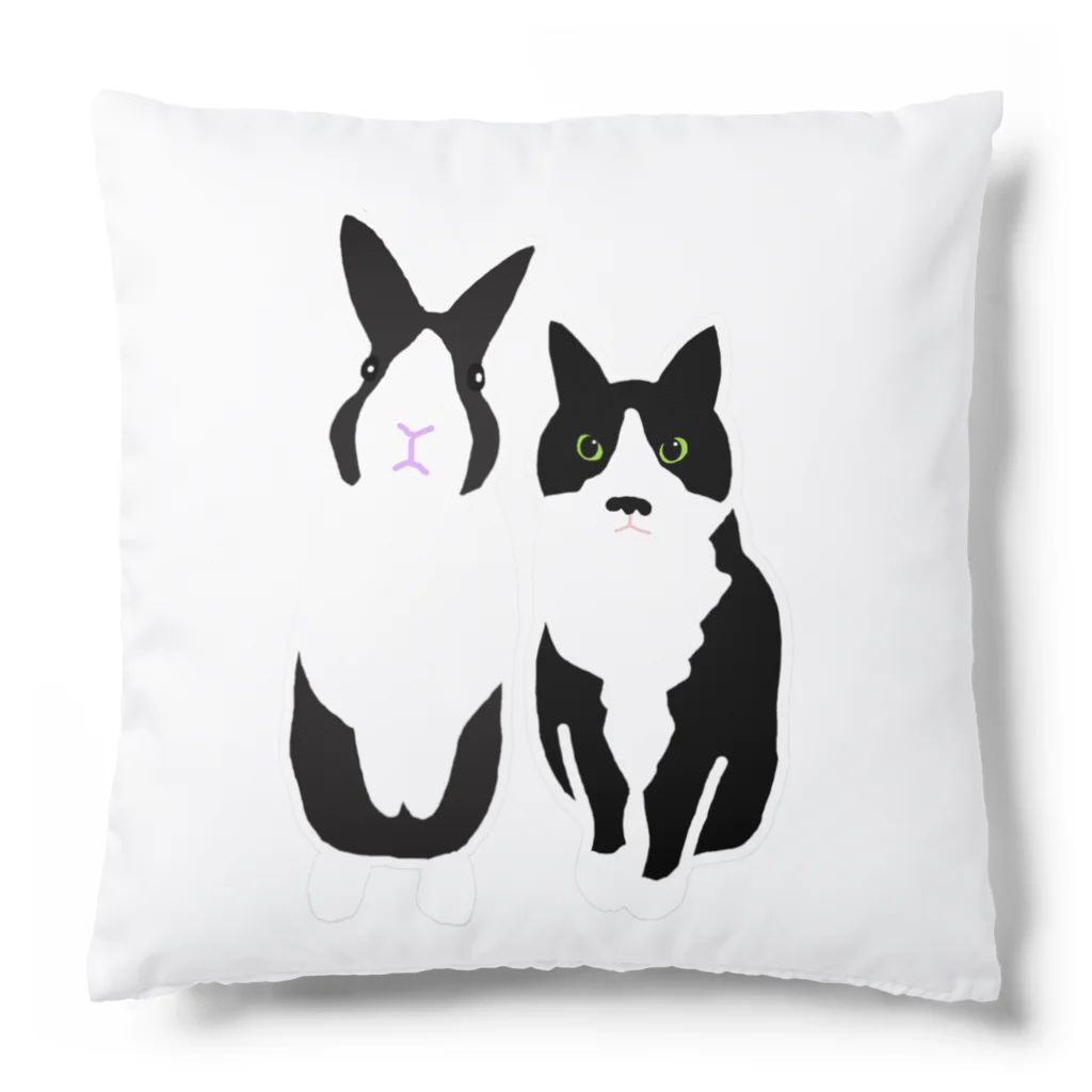 黒白部のダッチうさぎ(立)とハチワレねこ Cushion