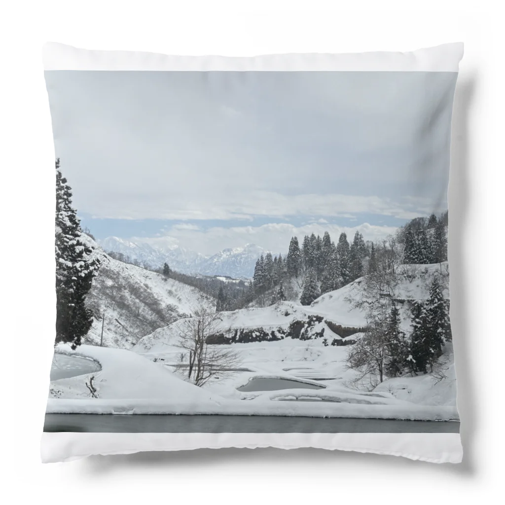 にゃぁのお店の雪景色 Cushion