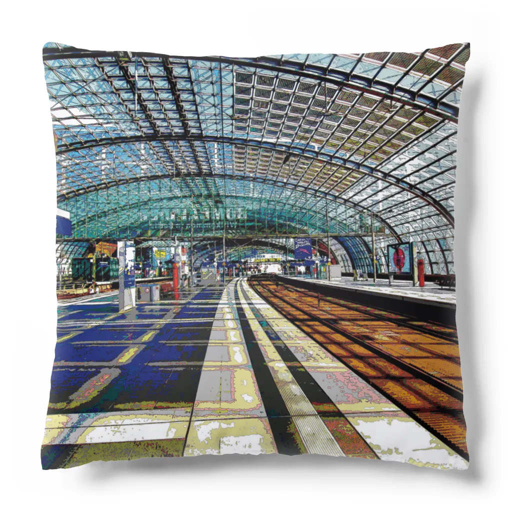 GALLERY misutawoのドイツ ベルリン中央駅のホーム Cushion