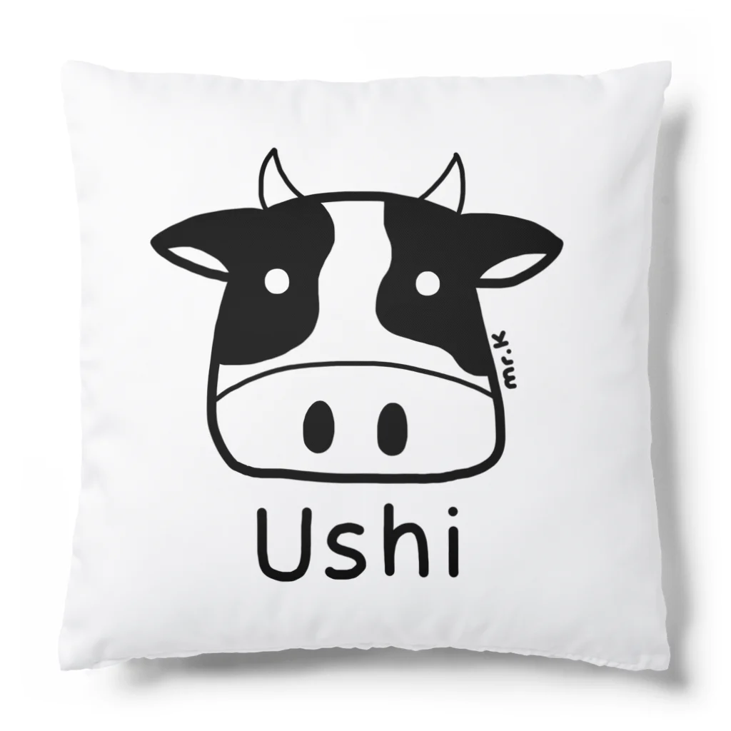 MrKShirtsのUshi (牛) 黒デザイン Cushion