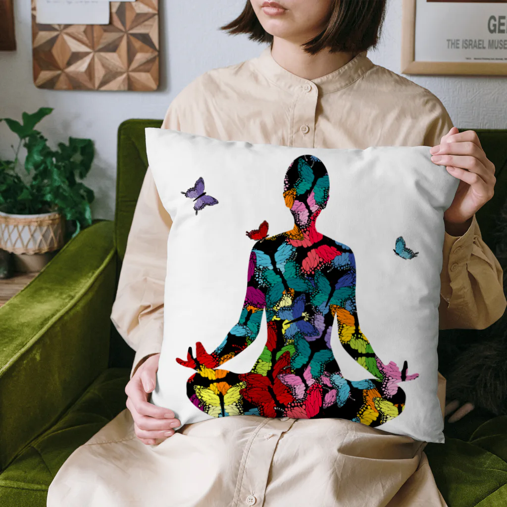 Spacy5 Official Onlineの蝶々　ヨギーニ Cushion